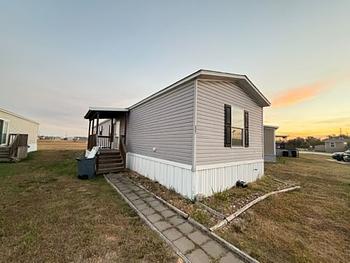Thumbnail of mobile home