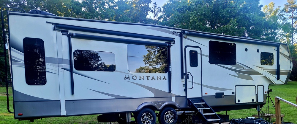 Photo of Rv