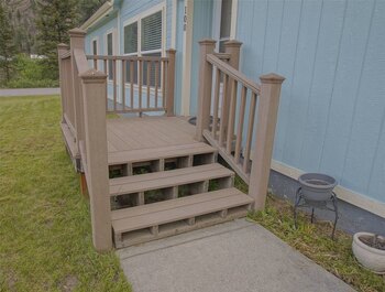 Thumbnail of mobile home