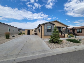 Thumbnail of mobile home