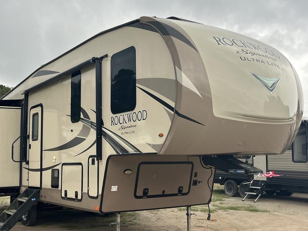 Photo of Rv