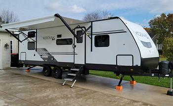 Thumbnail of RV