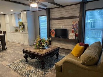 Thumbnail of mobile home