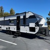 RV for Sale: 2025 ZINGER 260BH