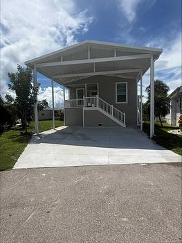 Thumbnail of mobile home