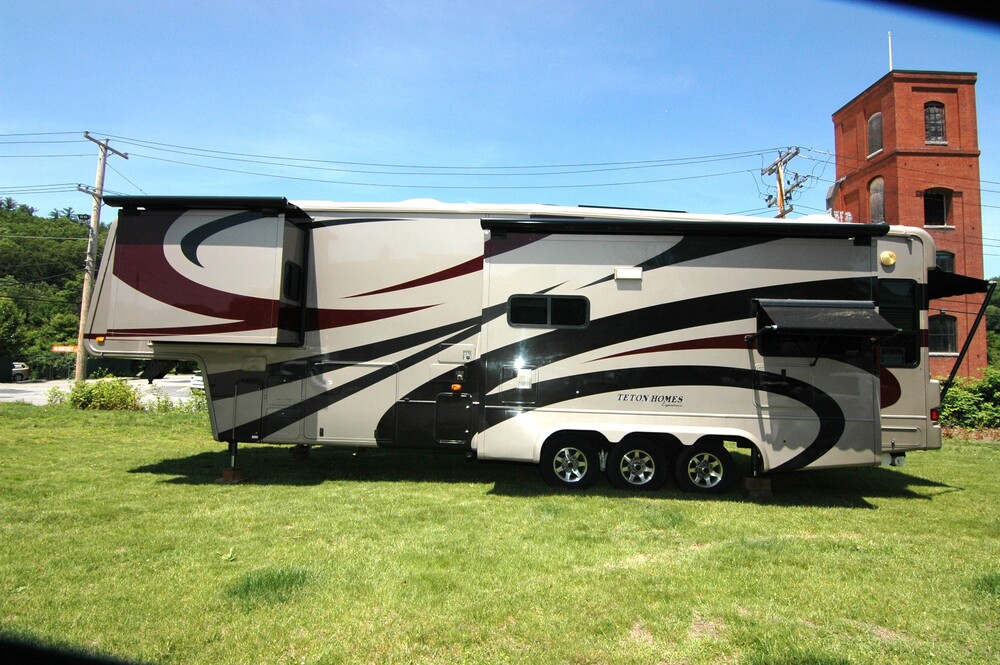 Photo of Rv
