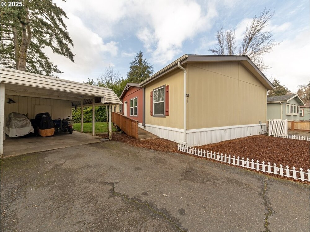 Photo of Mobile Home