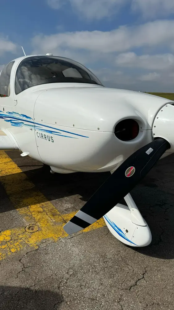 7291/cirrus-sr22-g2-2005-flightmarket-id-7291-16215.webp