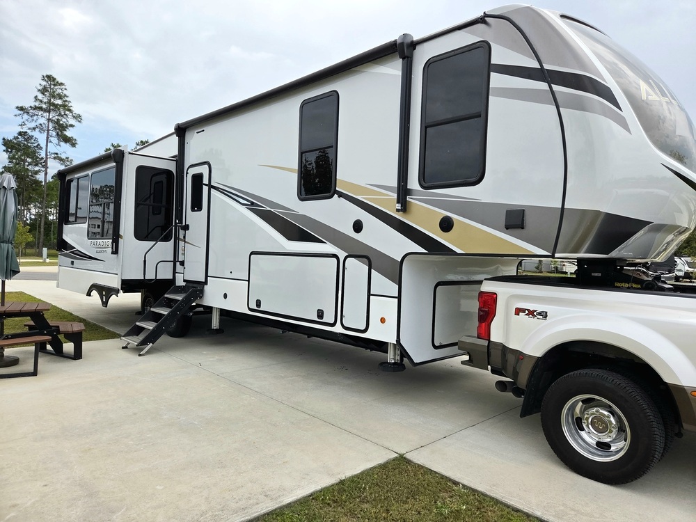 Photo of Rv