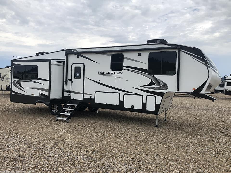 Photo of Rv