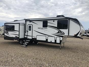 Thumbnail of RV