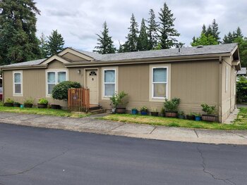 Thumbnail of mobile home