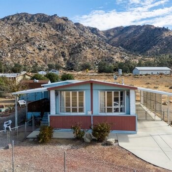 Thumbnail of mobile home