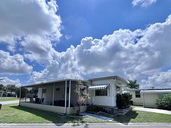 Thumbnail of mobile home