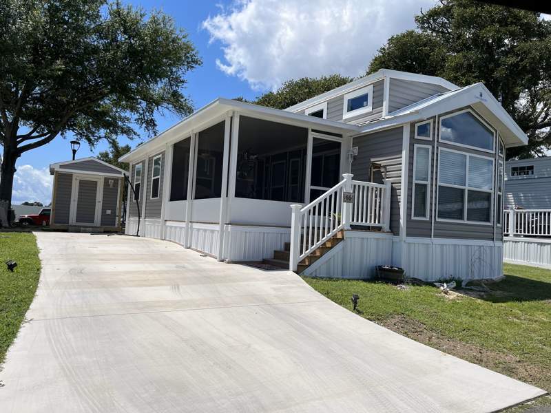 Photo of Mobile Home