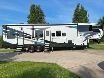 Thumbnail of RV