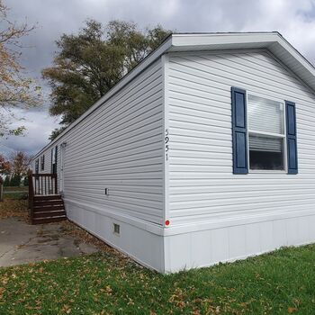 Thumbnail of mobile home