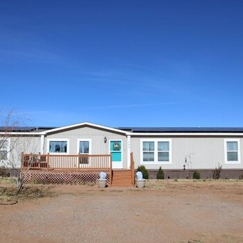 Thumbnail of mobile home