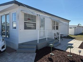 Thumbnail of mobile home