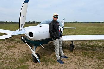 Thumbnail of aircraft