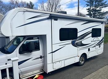Thumbnail of RV