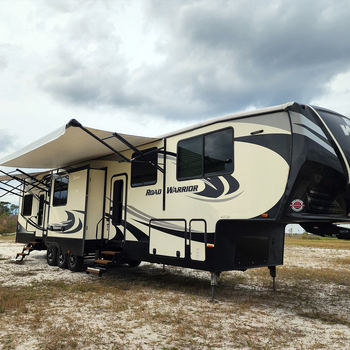 Thumbnail of RV