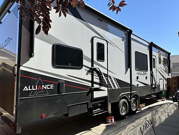 Thumbnail of RV