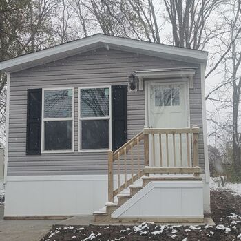 Thumbnail of mobile home