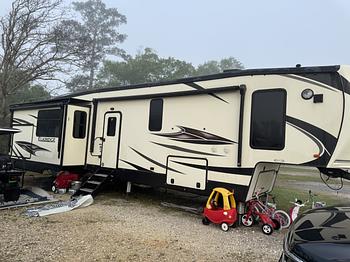 Thumbnail of RV