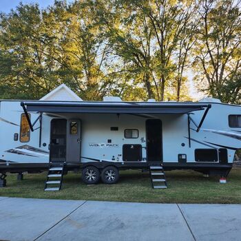 Thumbnail of RV