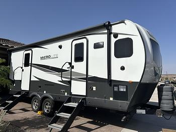 Thumbnail of RV