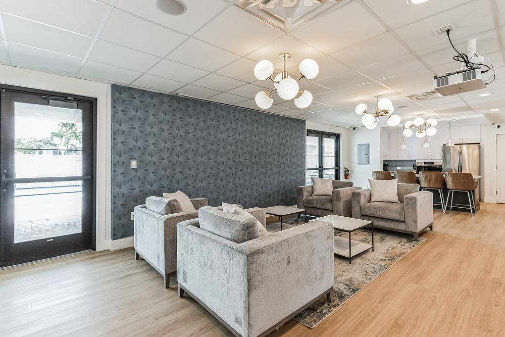 1701 NW 5th St Deerfield Beach FL 33442 USA Living room IMG 5616