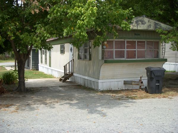 CV #10 Park owned, $200 rent small 2/1