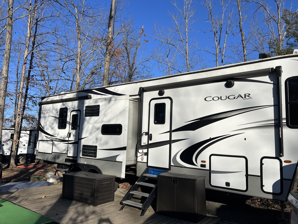 Photo of Rv