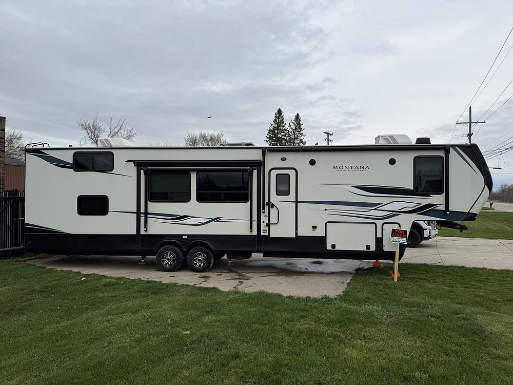 Photo of Rv
