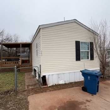 Thumbnail of mobile home
