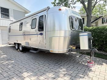 Thumbnail of RV
