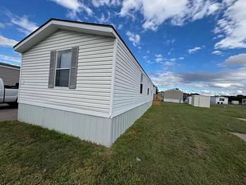 Thumbnail of mobile home