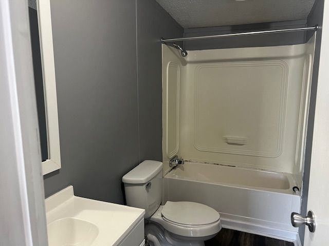 2nd Bathroom