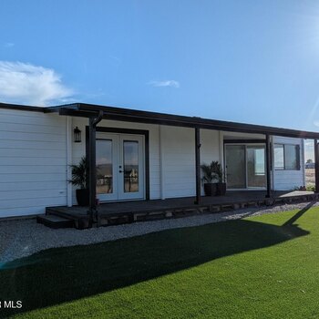 Thumbnail of mobile home