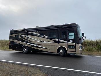 Thumbnail of RV