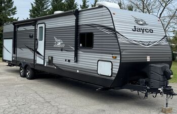 Thumbnail of RV