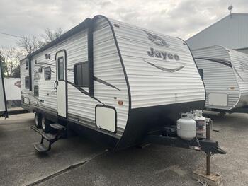 Thumbnail of RV
