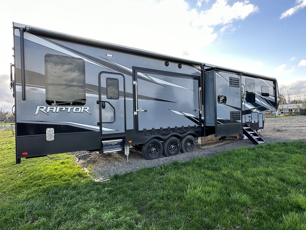 Photo of Rv