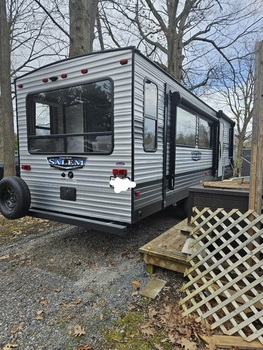 Thumbnail of RV
